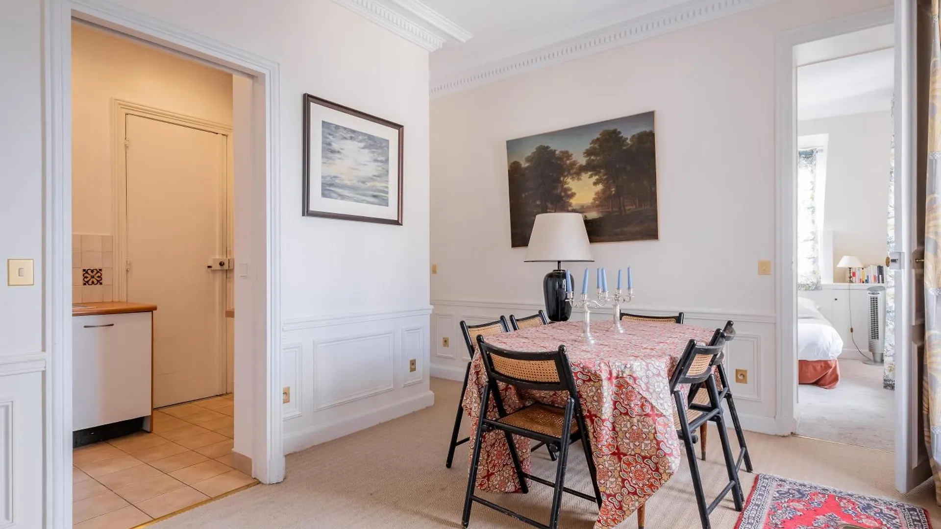 Veeve - Haussmannian Heights Apartment Paris